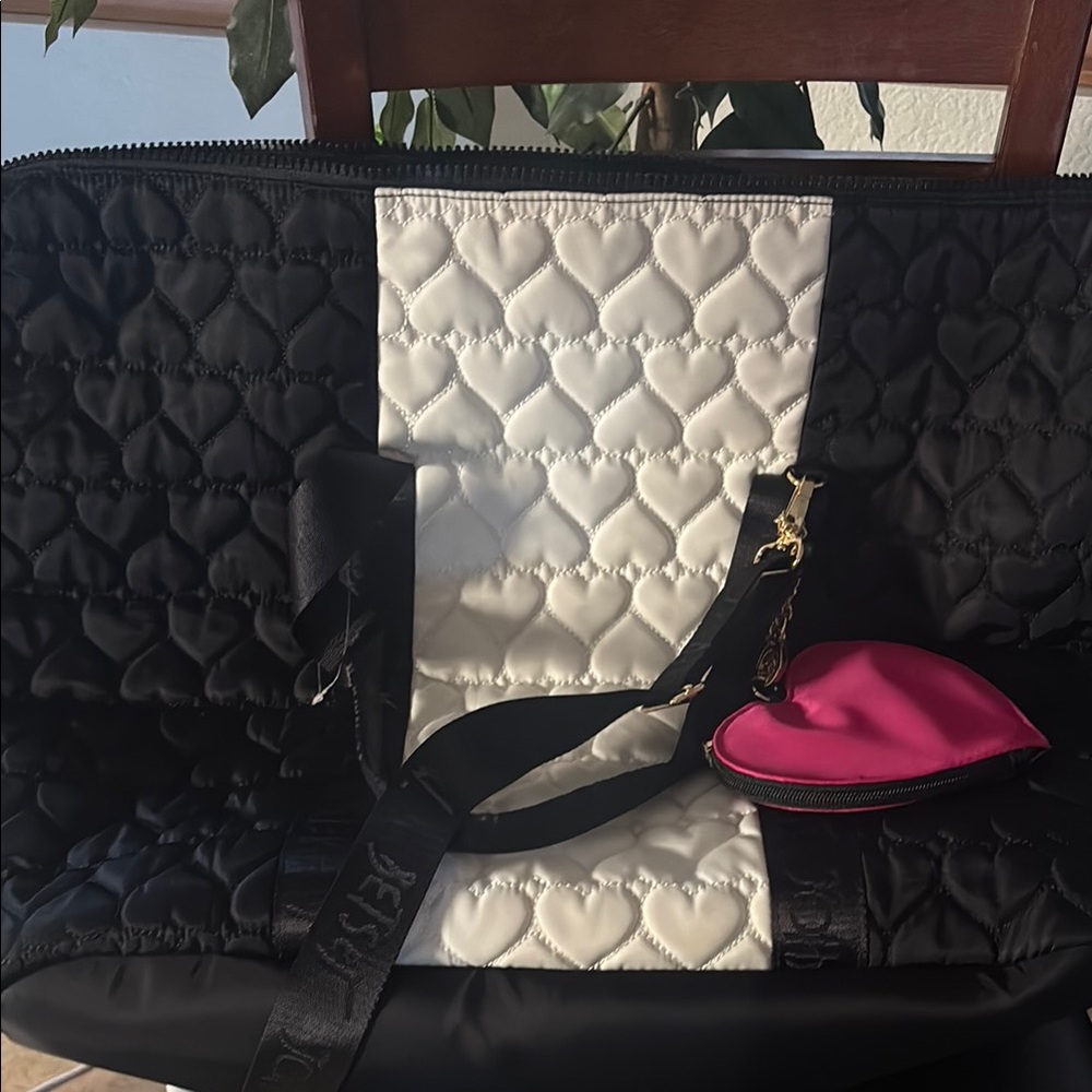 NWOT Betsey Johnson Black and White Quilted Travel Bags